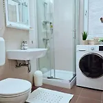 Residence-apartment-giuliano-punta Skala By Interhome דירה פטרצ'אנה